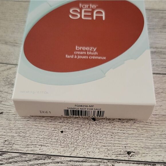 Tarte Sea Breezy Cream Blush in Berry Bliss - Picture 5 of 6